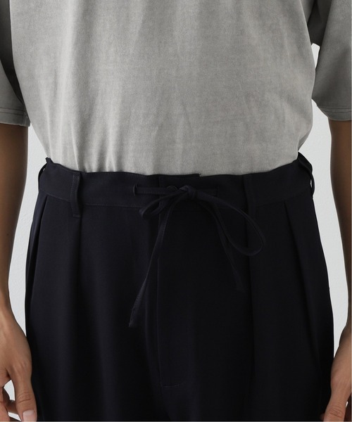 JOURNAL STANDARD（ジャーナルスタンダード）の「ストレッチカルゼ インタックイージーパンツ（その他パンツ・メンズ・ブラック/ネイビー/アーミー・MEDIUM/LARGE）」の10枚目の写真