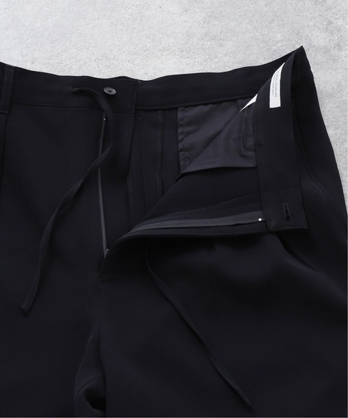 JOURNAL STANDARD（ジャーナルスタンダード）の「ストレッチカルゼ インタックイージーパンツ（その他パンツ・メンズ・ブラック/ネイビー/アーミー・MEDIUM/LARGE）」の18枚目の写真
