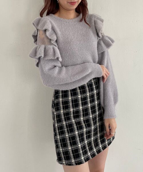 MAJESTIC LEGON(マジェスティックレゴン)の「Ladyフリルシャギーニット(ニット/セーター・レディース・アイボリー/ピンク/ライトグリーン/ラベンダー/ブラック/グレー/イエロー・SMALL/MEDIUM)」の5枚目の写真