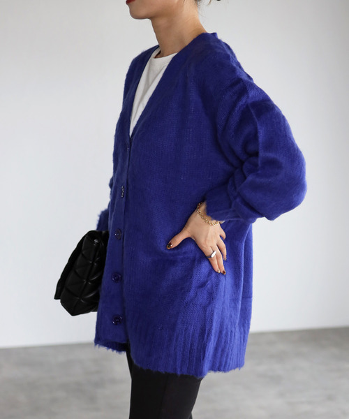 amini（アミニ）の「【2021-2022 A/W】カラーニットＶネックカーディガン（カーディガン/ボレロ・レディース・ブラウン/レッド/ライム/ブルー/グリーン/モカ・MEDIUM）」の6枚目の写真