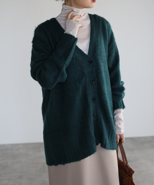amini（アミニ）の「【2021-2022 A/W】カラーニットＶネックカーディガン（カーディガン/ボレロ・レディース・ブラウン/レッド/ライム/ブルー/グリーン/モカ・MEDIUM）」の5枚目の写真