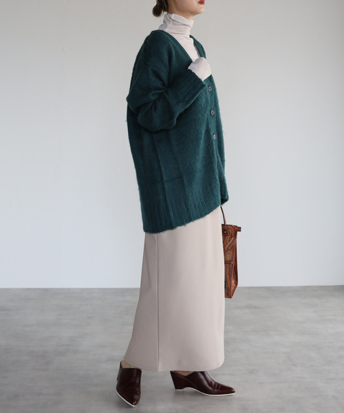 amini（アミニ）の「【2021-2022 A/W】カラーニットＶネックカーディガン（カーディガン/ボレロ・レディース・ブラウン/レッド/ライム/ブルー/グリーン/モカ・MEDIUM）」の15枚目の写真