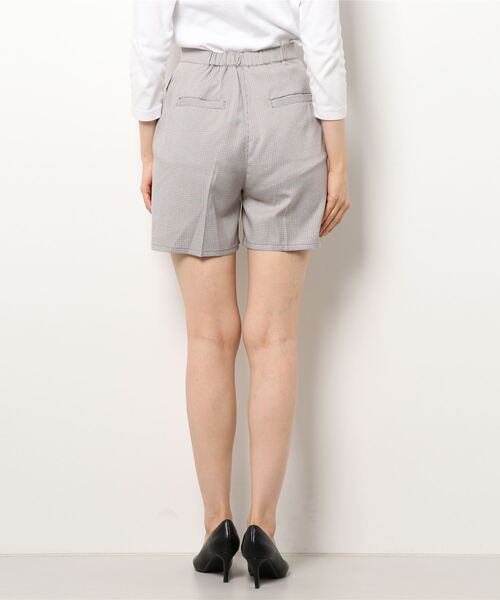 archives（アルシーヴ）の「【setupにも】チェック柄センタープレスショートパンツ（その他パンツ・レディース・ブラック/グレイッシュベージュ/グレー・MEDIUM）」の9枚目の写真