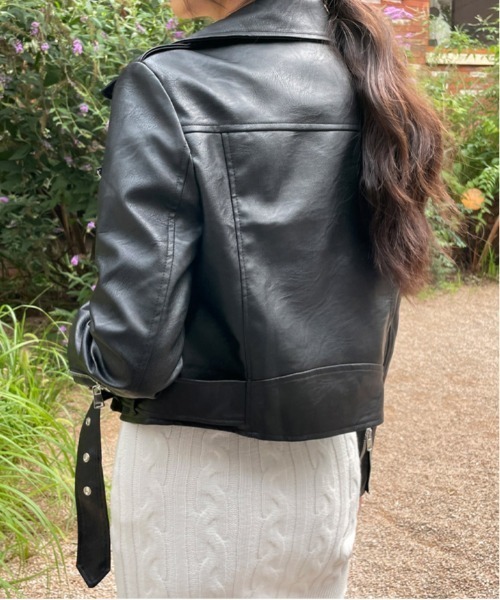 chuu(チュー)の「CHUU クロップライダースジャケット(ライダースジャケット・レディース・ブラック/クリーム・FREE)」の9枚目の写真