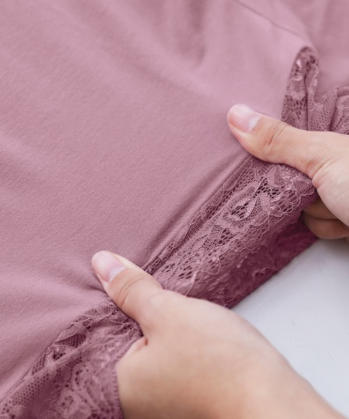 osharewalker（オシャレウォーカー）の「『ミリオンホットVネックレースロンT』（Tシャツ/カットソー・レディース・ブラック/ピンク/ダークグレー/アイボリー/グレイッシュブルー・L/LL/S/M）」の12枚目の写真