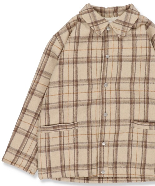 SPINNS（スピンズ）の「【ゆったりシルエット】チェック柄シャツジャケット（その他アウター・レディース・ネイビー/ベージュ/ブラウン・ONESIZE）」の3枚目の写真