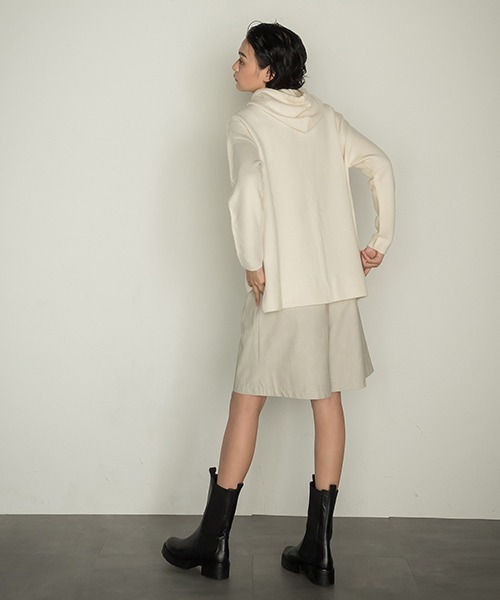 socolla（ソコラ）の「【socolla】フェイクレザーハーフパンツ（その他パンツ・レディース・ブラック/オフホワイト・S/M）」の6枚目の写真