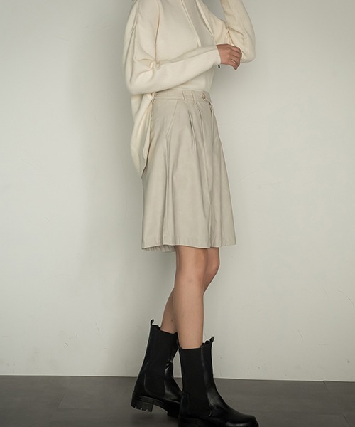 socolla（ソコラ）の「【socolla】フェイクレザーハーフパンツ（その他パンツ・レディース・ブラック/オフホワイト・S/M）」の9枚目の写真