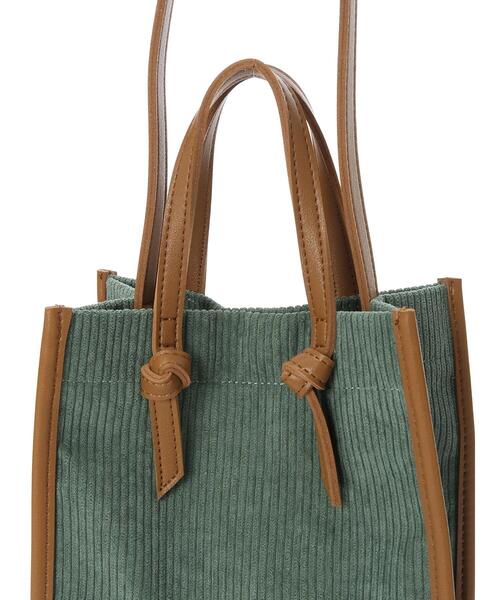 earth music&ecology(アースミュージックアンドエコロジー)の「コーデュロイショルダーバッグ*(ショルダーバッグ・レディース・ブラウン/グリーン/ライトベージュ・FREE)」の14枚目の写真