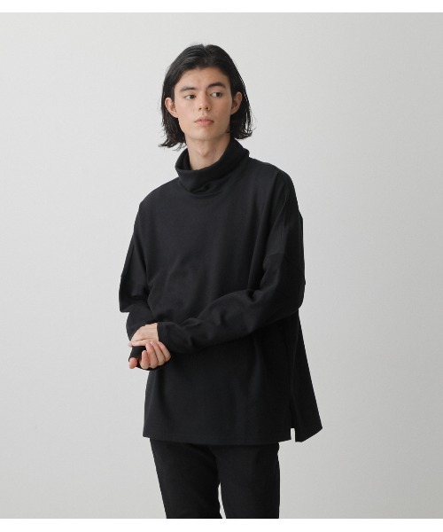 AZUL by moussy(アズールバイマウジー)の「TURTLENECK LONG TEE/タートルネックロングT(Tシャツ/カットソー・メンズ・ブラック/オフホワイト・MEDIUM/LARGE)」の16枚目の写真