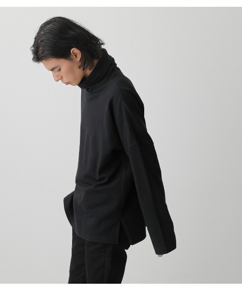 AZUL by moussy(アズールバイマウジー)の「TURTLENECK LONG TEE/タートルネックロングT(Tシャツ/カットソー・メンズ・ブラック/オフホワイト・MEDIUM/LARGE)」の17枚目の写真