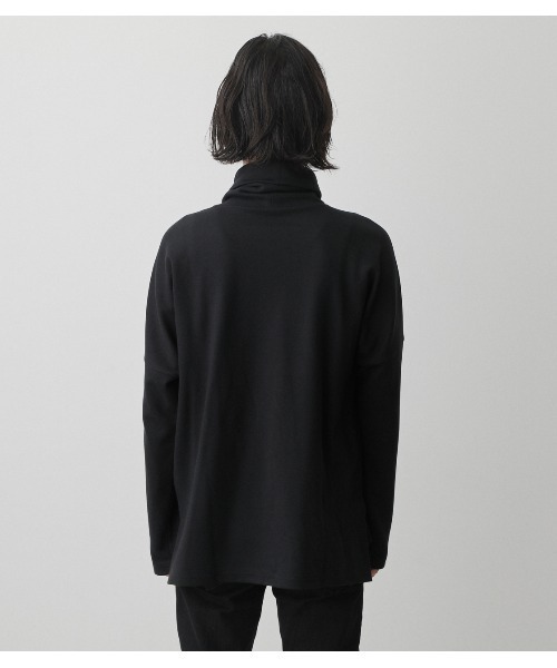 AZUL by moussy(アズールバイマウジー)の「TURTLENECK LONG TEE/タートルネックロングT(Tシャツ/カットソー・メンズ・ブラック/オフホワイト・MEDIUM/LARGE)」の20枚目の写真