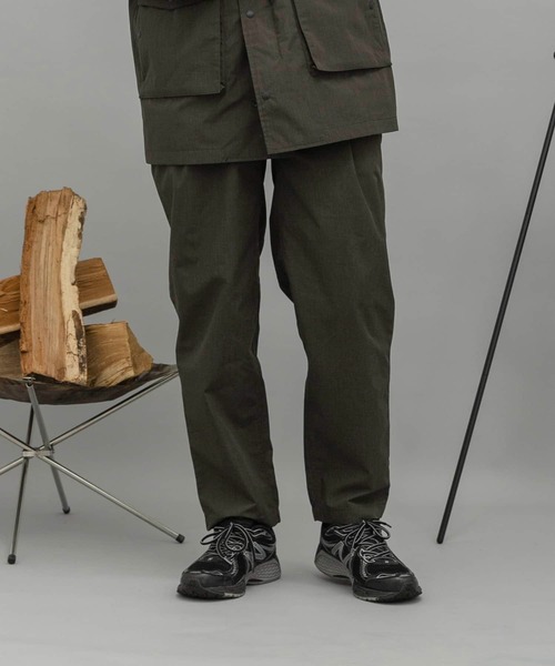 NANGA（ナンガ）の「『別注』NANGA×EKAL　TAKIBIパンツ（その他パンツ・メンズ・チャコール/カーキ/オリーブ・MEDIUM/LARGE）」の2枚目の写真