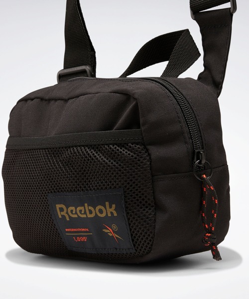 Reebok(リーボック)の「クラシックス キャンピング シティ バッグ / Classics Camping City Bag(ショルダーバッグ・メンズ・ブラック/アーミー・FREE)」の15枚目の写真