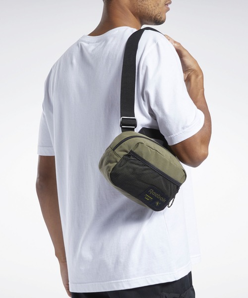 Reebok(リーボック)の「クラシックス キャンピング シティ バッグ / Classics Camping City Bag(ショルダーバッグ・メンズ・ブラック/アーミー・FREE)」の10枚目の写真