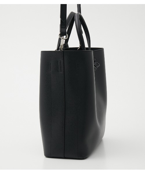 AZUL by moussy（アズールバイマウジー）の「KNOT HANDLE SQUARE TOTE BAG/ノットハンドルスクエアトートバッグ（ショルダーバッグ・レディース・ライトブルー/ブラック/ライトベージュ・FREE）」の5枚目の写真