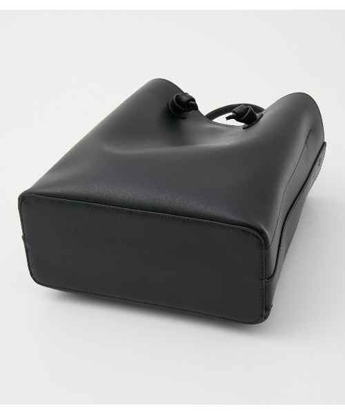 AZUL by moussy（アズールバイマウジー）の「KNOT HANDLE SQUARE TOTE BAG/ノットハンドルスクエアトートバッグ（ショルダーバッグ・レディース・ライトブルー/ブラック/ライトベージュ・FREE）」の6枚目の写真