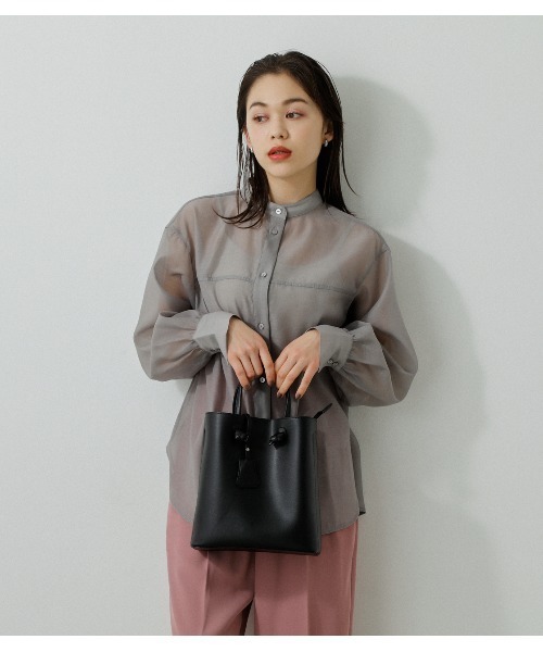 AZUL by moussy（アズールバイマウジー）の「KNOT HANDLE SQUARE TOTE BAG/ノットハンドルスクエアトートバッグ（ショルダーバッグ・レディース・ライトブルー/ブラック/ライトベージュ・FREE）」の9枚目の写真