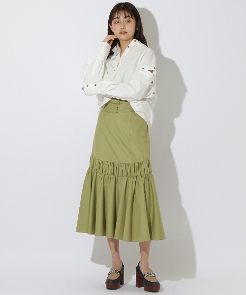 REDYAZEL（レディアゼル）の「ボタン付きドロップシャツ（シャツ/ブラウス・レディース・オフホワイト/サックスブルー/イエロー・FREE）」の9枚目の写真