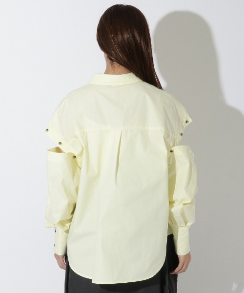 REDYAZEL（レディアゼル）の「ボタン付きドロップシャツ（シャツ/ブラウス・レディース・オフホワイト/サックスブルー/イエロー・FREE）」の6枚目の写真