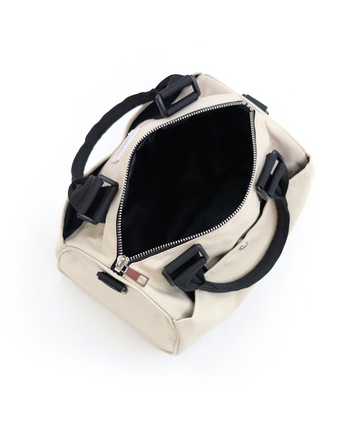 COLDE （コルデ）の「ナイロンミニボストン（ボストンバッグ・レディース・ブラック/グレイッシュベージュ・FREE）」の16枚目の写真