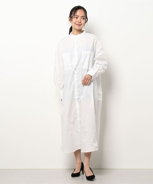 KOBE LETTUCE（コウベレタス）の「スタンドカラーロングシャツワンピース（シャツワンピース・レディース・オフホワイト/ホワイト×ネイビー/ベージュ系その他/ホワイト系その他・FREE）」の8枚目の写真