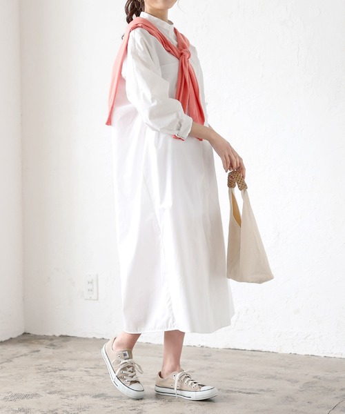 KOBE LETTUCE（コウベレタス）の「スタンドカラーロングシャツワンピース（シャツワンピース・レディース・オフホワイト/ホワイト×ネイビー/ベージュ系その他/ホワイト系その他・FREE）」の14枚目の写真