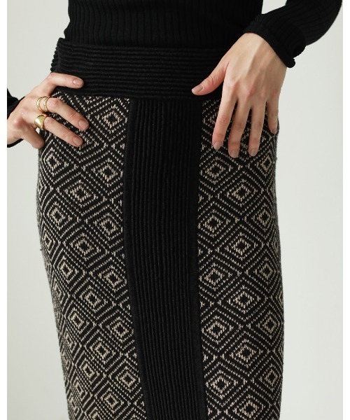 TODAYFUL（トゥデイフル）の「ニットスカート（スカート・レディース・オリーブ・36inch）」の7枚目の写真