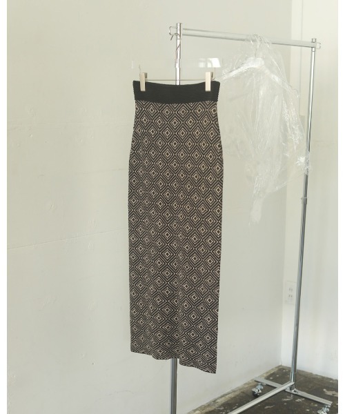 TODAYFUL（トゥデイフル）の「ニットスカート（スカート・レディース・オリーブ・36inch）」の5枚目の写真