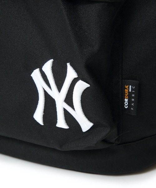 LB/S (エルビーエス)の「MLB 立体刺繍チームロゴ入りデイパック バックパック(バックパック/リュック・メンズ・ブラウン/ネイビー/ブラック・FREE)」の8枚目の写真