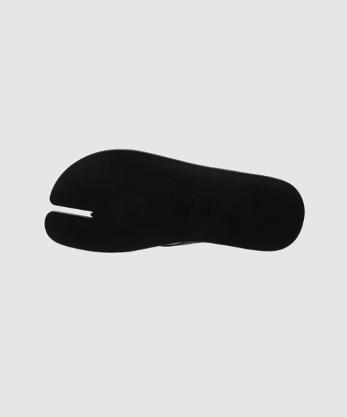 Maison Margiela(メゾンマルジェラ)の「SLIPPER(スリッポン・レディース・オフホワイト/ブラック系その他・38/36/37)」の4枚目の写真