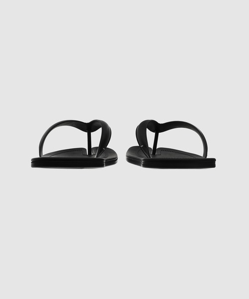 Maison Margiela(メゾンマルジェラ)の「SLIPPER(スリッポン・レディース・オフホワイト/ブラック系その他・38/36/37)」の6枚目の写真