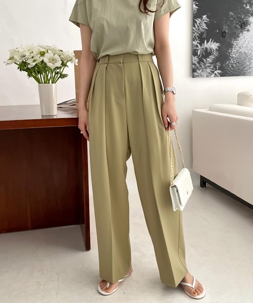 Doula Doula(ドゥーラドゥーラ)の「ハイウエスタックセンタープレスパンツ(その他パンツ・レディース・ブルー/ベージュ/グリーン・M/L)」の1枚目の写真
