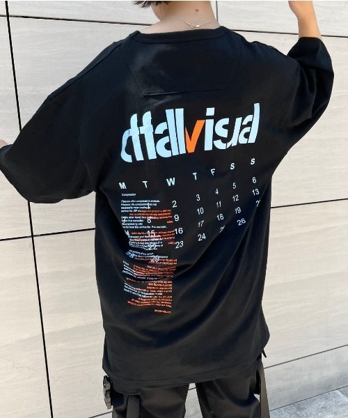 A4A（エーフォーエー）の「A4A/エーフォーエー/id/CALENDER Tシャツ（Tシャツ/カットソー・メンズ・ホワイト/ブラック/ブルー/グリーン・MEDIUM/LARGE）」の3枚目の写真