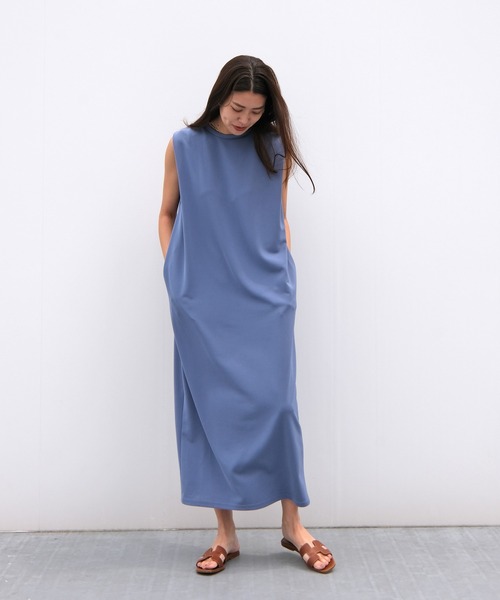 AKTE（アクテ）の「タックショルダーカットソーワンピース