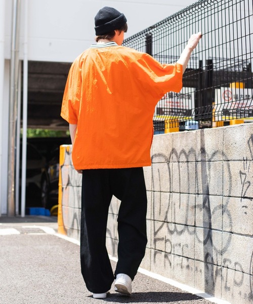 WEGO(ウィゴー)の「WEGO/ラインリブナイロン半袖プルオーバー(スウェット・メンズ・ダークグリーン/オレンジ/ブラック・MEDIUM/LARGE)」の12枚目の写真