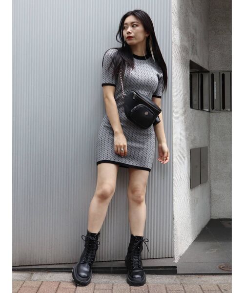 EVRIS（エヴリス）の「ジャカードハーフスリーブミニニットワンピース（ワンピース・レディース・ブラック/グリーン・FREE）」の7枚目の写真