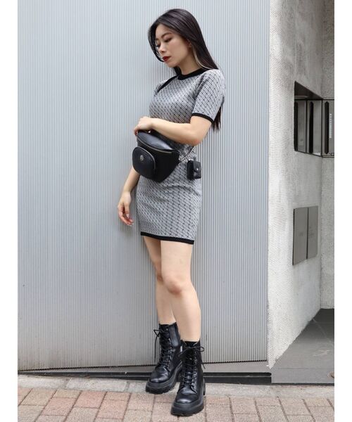 EVRIS（エヴリス）の「ジャカードハーフスリーブミニニットワンピース（ワンピース・レディース・ブラック/グリーン・FREE）」の8枚目の写真