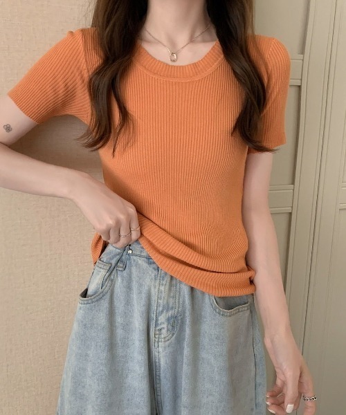 MAISON BREEZE（メゾンブリーズ）の「【MAISON BREEZE】ラウンドネックリブニットショートトップス SCCH154（Tシャツ/カットソー・レディース・ブラック/ベージュ/オレンジ/ブルー/アイボリー/グリーン・FREE）」の6枚目の写真