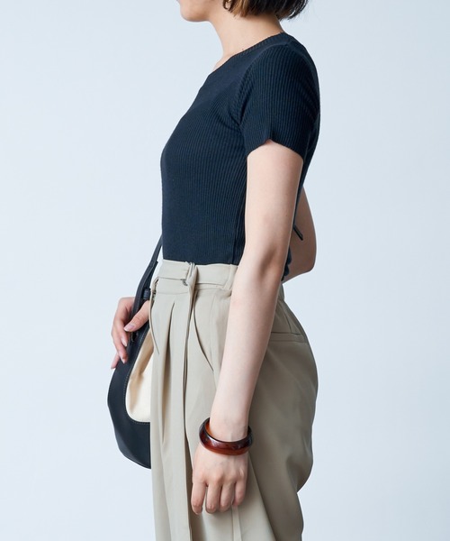 MAISON BREEZE（メゾンブリーズ）の「【MAISON BREEZE】ラウンドネックリブニットショートトップス SCCH154（Tシャツ/カットソー・レディース・ブラック/ベージュ/オレンジ/ブルー/アイボリー/グリーン・FREE）」の10枚目の写真