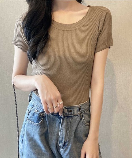 MAISON BREEZE（メゾンブリーズ）の「【MAISON BREEZE】ラウンドネックリブニットショートトップス SCCH154（Tシャツ/カットソー・レディース・ブラック/ベージュ/オレンジ/ブルー/アイボリー/グリーン・FREE）」の9枚目の写真