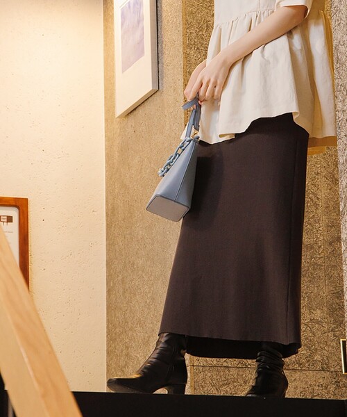 OPAQUE.CLIP（オペークドットクリップ）の「◆リブニットナロースカート【WEB限定サイズ】（スカート・レディース・チャコールグレー/ブルー/サンドベージュ・40/38）」の16枚目の写真