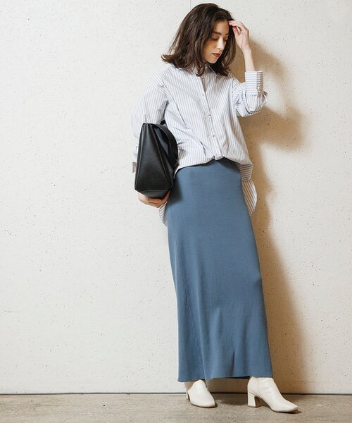 OPAQUE.CLIP（オペークドットクリップ）の「◆リブニットナロースカート【WEB限定サイズ】（スカート・レディース・チャコールグレー/ブルー/サンドベージュ・40/38）」の17枚目の写真