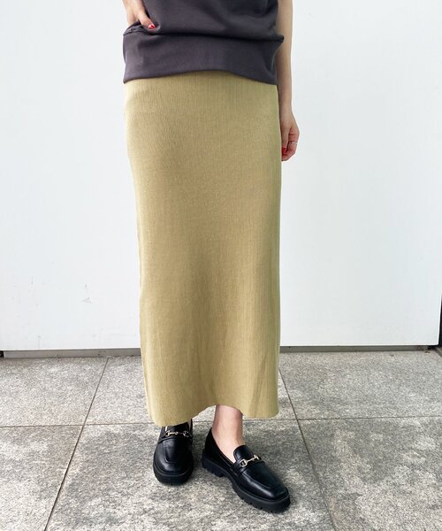 OPAQUE.CLIP（オペークドットクリップ）の「◆リブニットナロースカート【WEB限定サイズ】（スカート・レディース・チャコールグレー/ブルー/サンドベージュ・40/38）」の5枚目の写真