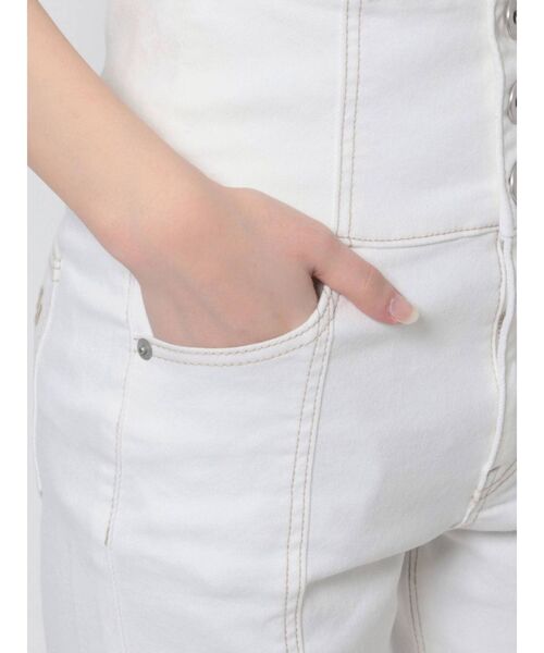 GYDA(ジェイダ)の「H/Wボタンスリットフレアカラーパンツ(デニムパンツ・レディース・ブラック/オフホワイト・SMALL/MEDIUM/X-SMALL)」の21枚目の写真