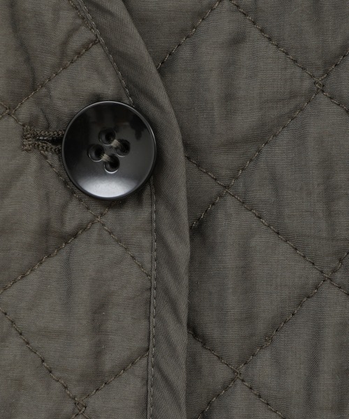 CLANE（クラネ）の「QUILTING NO COLLAR JACKET（ノーカラージャケット・レディース・カーキ/イエロー・2/1）」の15枚目の写真