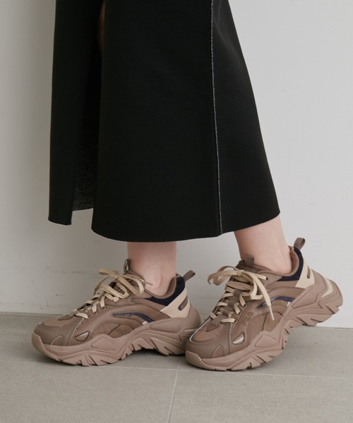 FILA(フィラ)の「別注モデル【emmi×FILA】INTERATION LIGHT(スニーカー・レディース・ブラウン・26cm/24cm/23cm/25cm)」の9枚目の写真