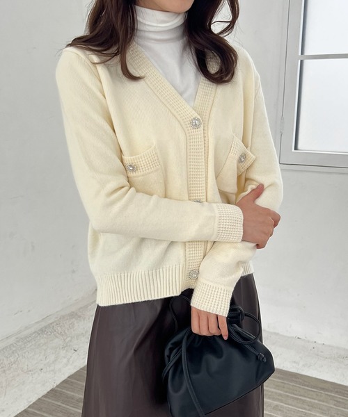 Lamoa(ラモア)の「Lamoa/Vネック バイカラー ニットカーディガン(カーディガン/ボレロ・レディース・ブラック/グレー/ホワイト・FREE)」の1枚目の写真