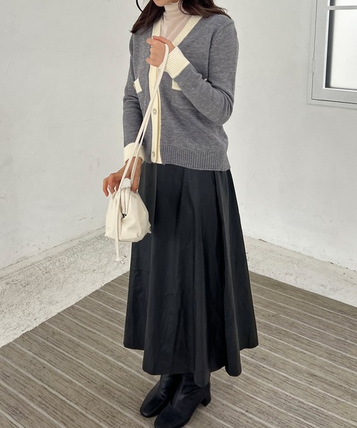 Lamoa(ラモア)の「Lamoa/Vネック バイカラー ニットカーディガン(カーディガン/ボレロ・レディース・ブラック/グレー/ホワイト・FREE)」の5枚目の写真