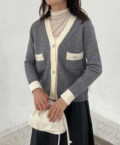 Lamoa(ラモア)の「Lamoa/Vネック バイカラー ニットカーディガン(カーディガン/ボレロ・レディース・ブラック/グレー/ホワイト・FREE)」の9枚目の写真